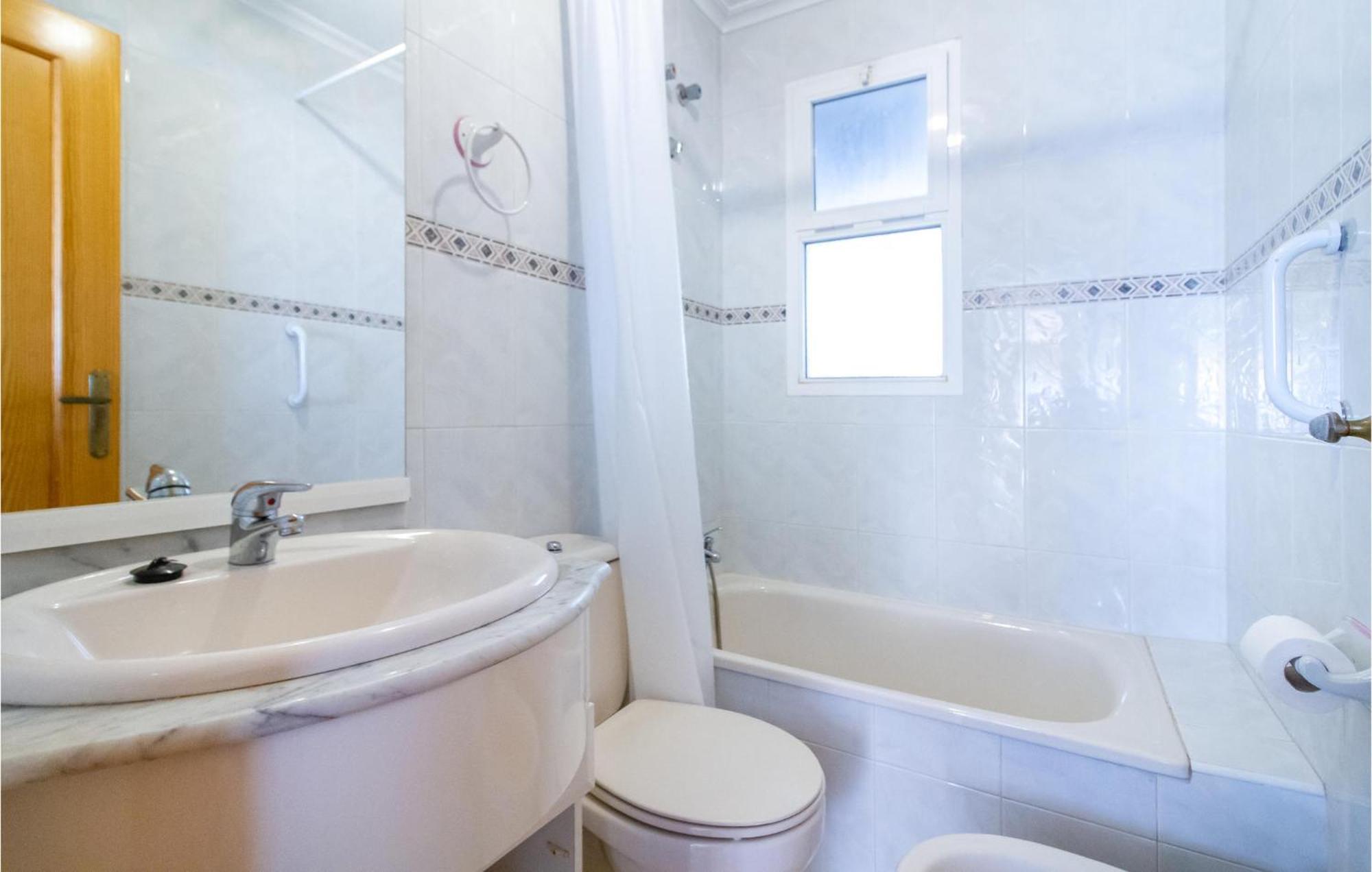 2 Bedroom Lovely Home In סנטה פולה מראה חיצוני תמונה